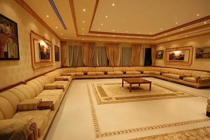 شركة تنظيف مجالس بحائل